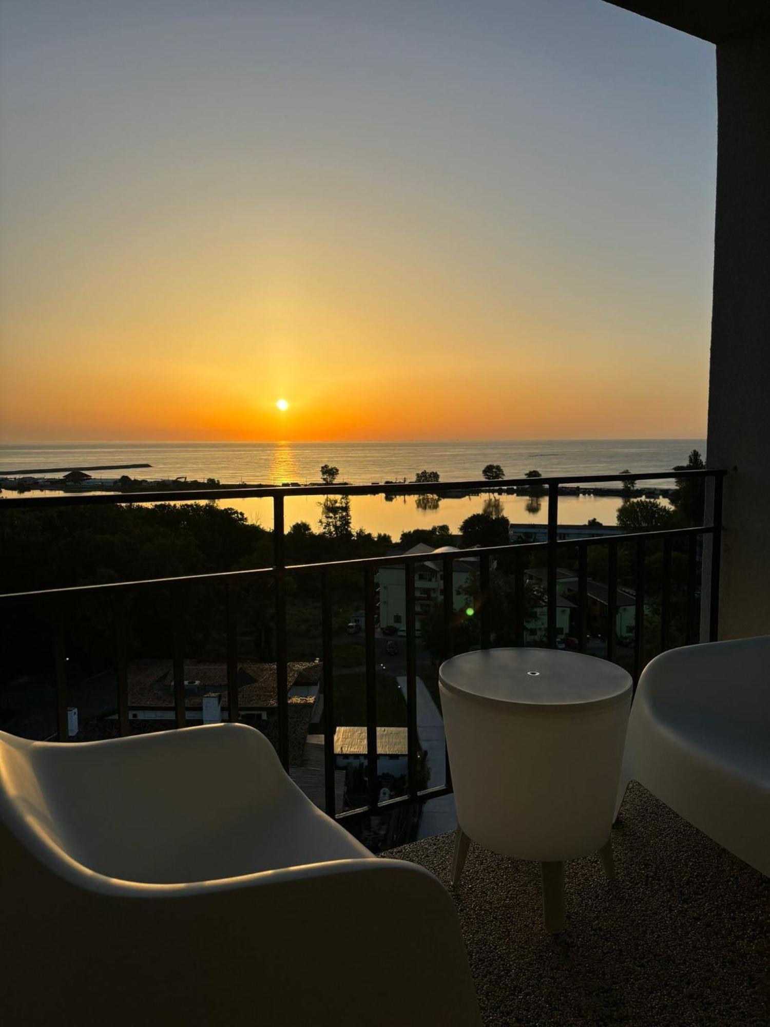 Apartamento Donna Alba Seaview Penthouse, casa ta de pe plajă Neptun Exterior foto