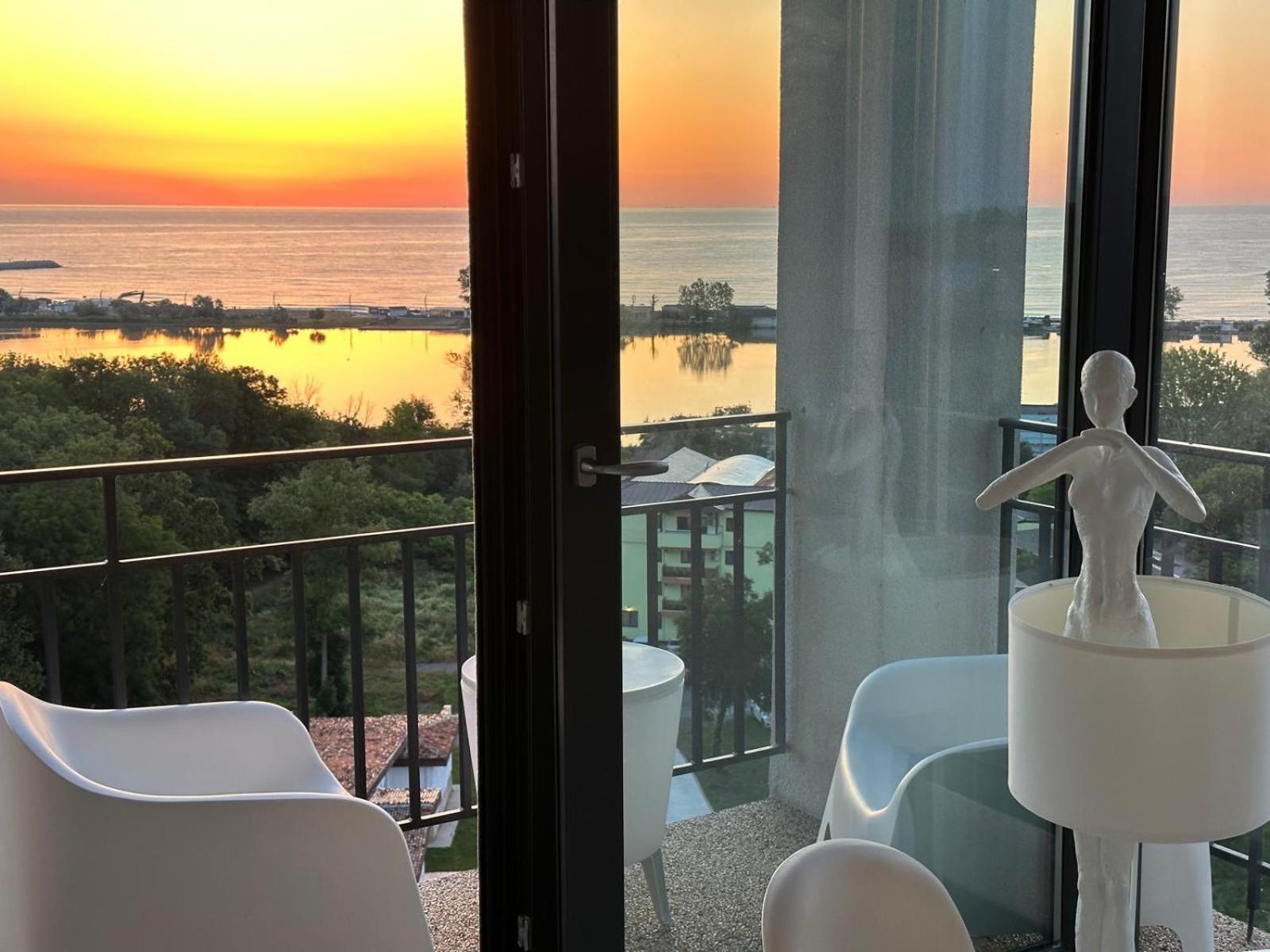 Apartamento Donna Alba Seaview Penthouse, casa ta de pe plajă Neptun Exterior foto