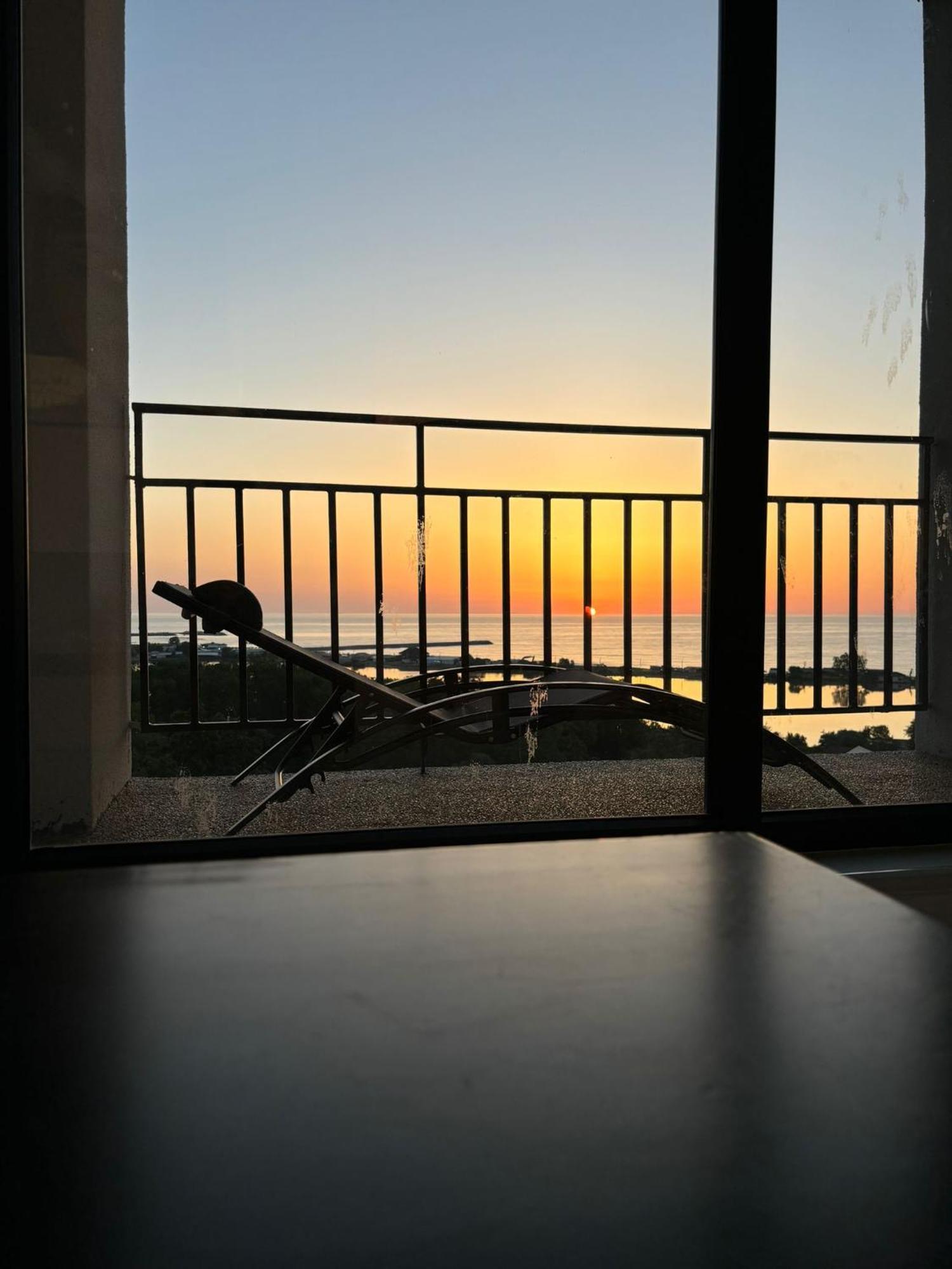 Apartamento Donna Alba Seaview Penthouse, casa ta de pe plajă Neptun Exterior foto